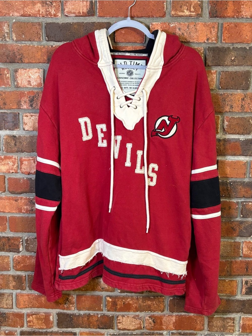 Old Time hockey mens NHL NJ Devils lace up hoodie sweatshirt red M